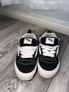 Vans Knu Skool Kids Shoes Black & White